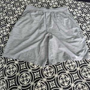 Men’s Lululemon Medium Unlined 9” short